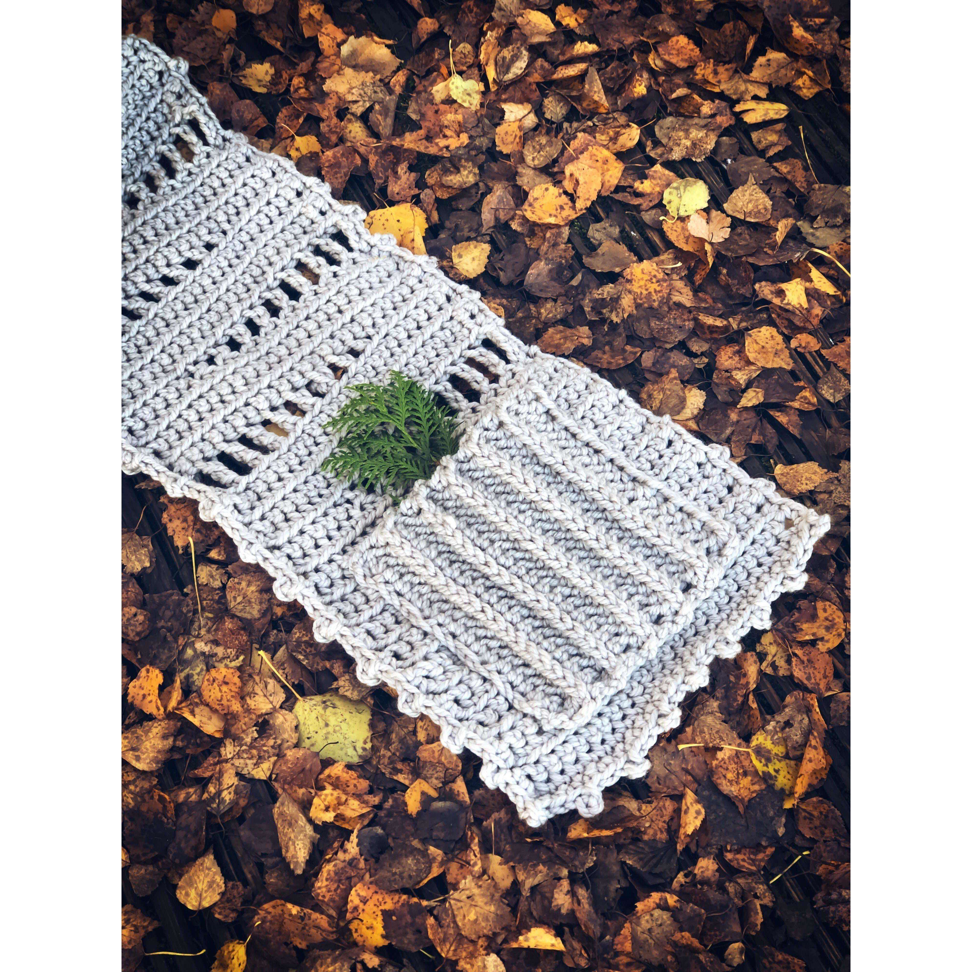 Easy Crochet Pattern - Lynette Pocket Scarf Shawl - TheMailoDesign - Scarves & Shawls - TheMailoDesign