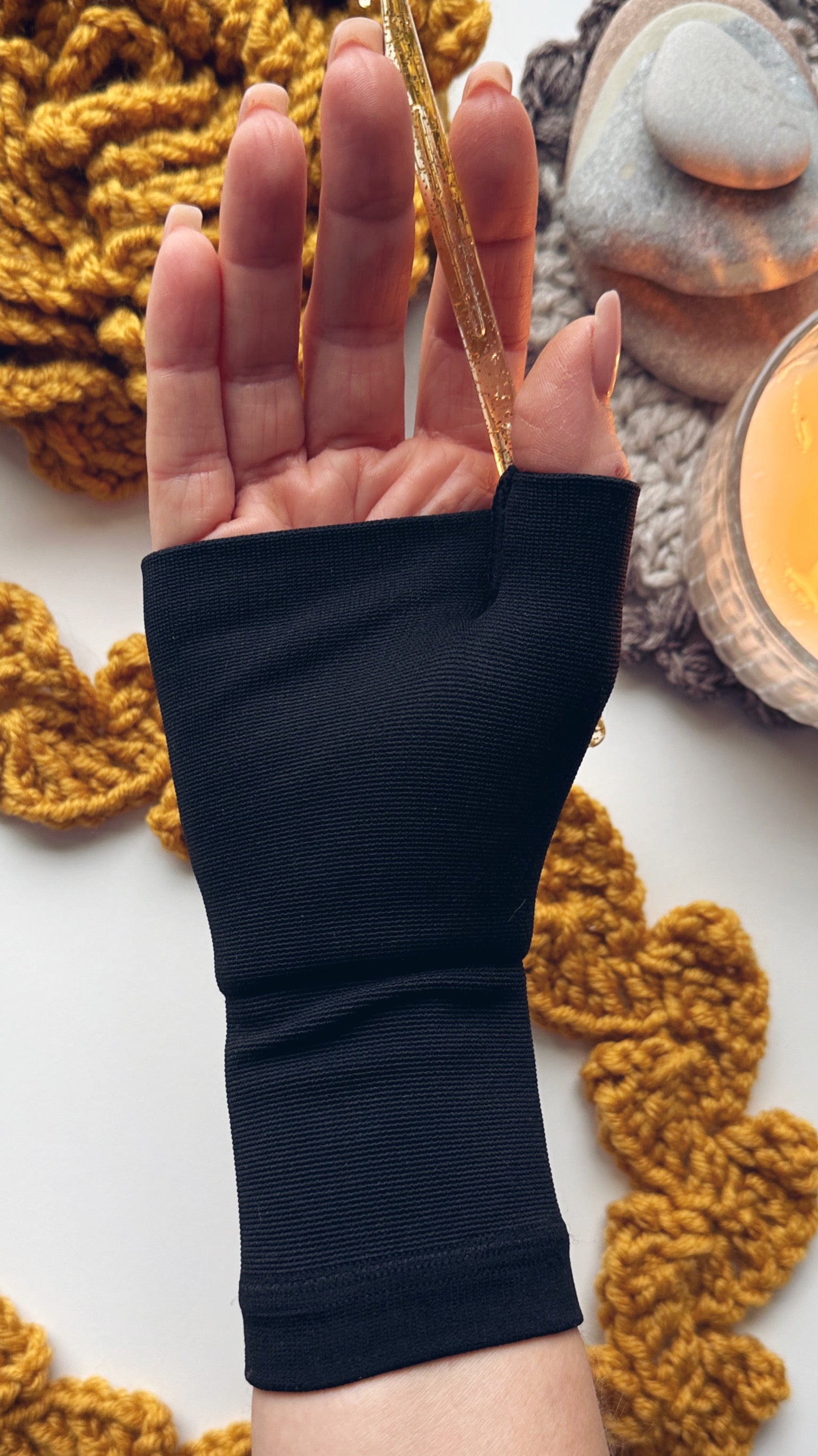 COMPRESSION Glove For Crocheting by TheMailoDesign