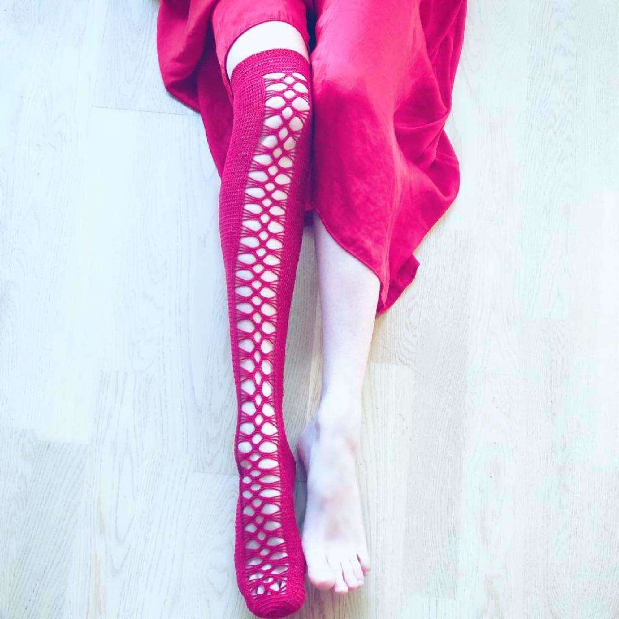 Crochet Pattern - Red Lily Lace Socks - TheMailoDesign - Lace Socks - TheMailoDesign