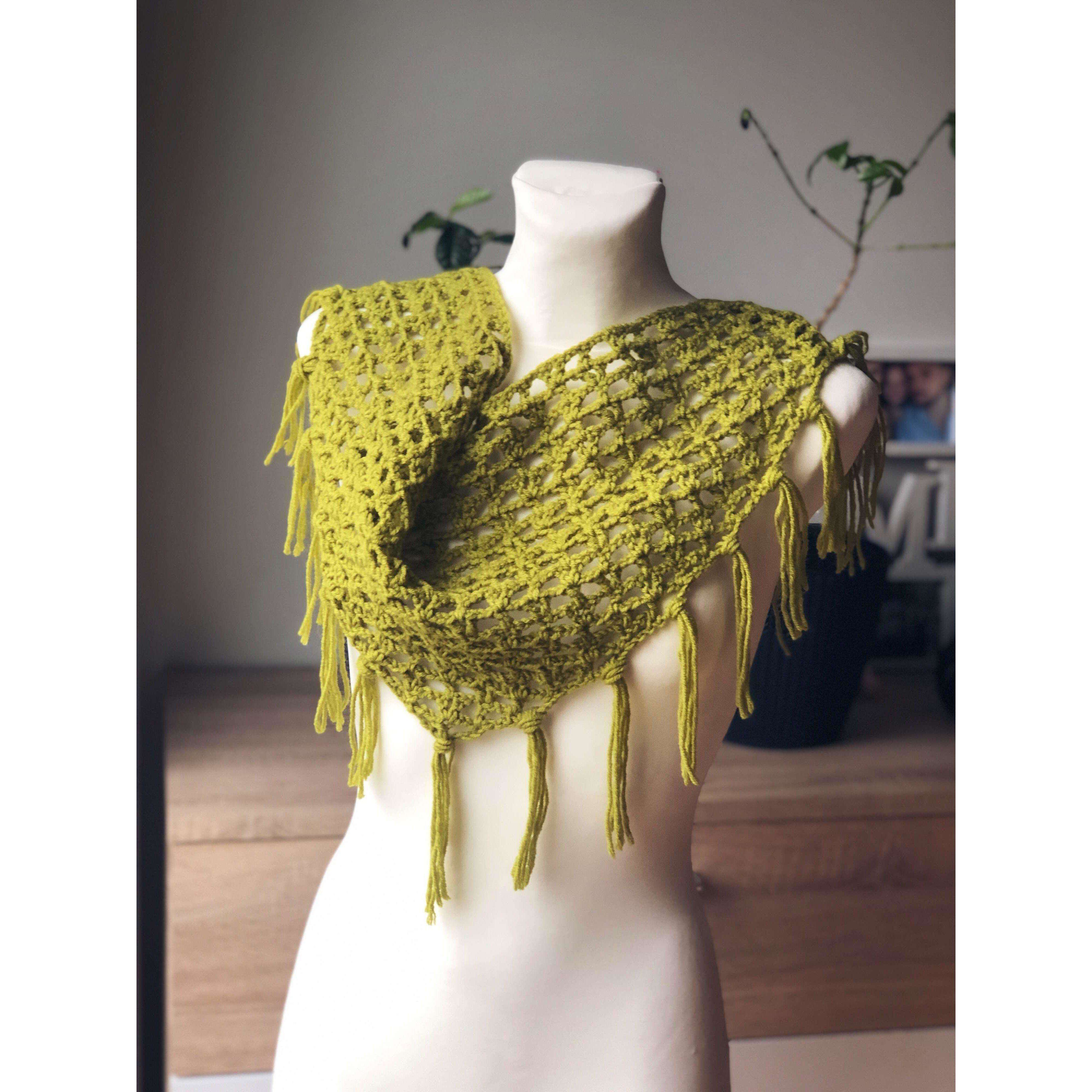 Light Lampone Crochet Shawl [FREE Crochet Pattern] - TCF